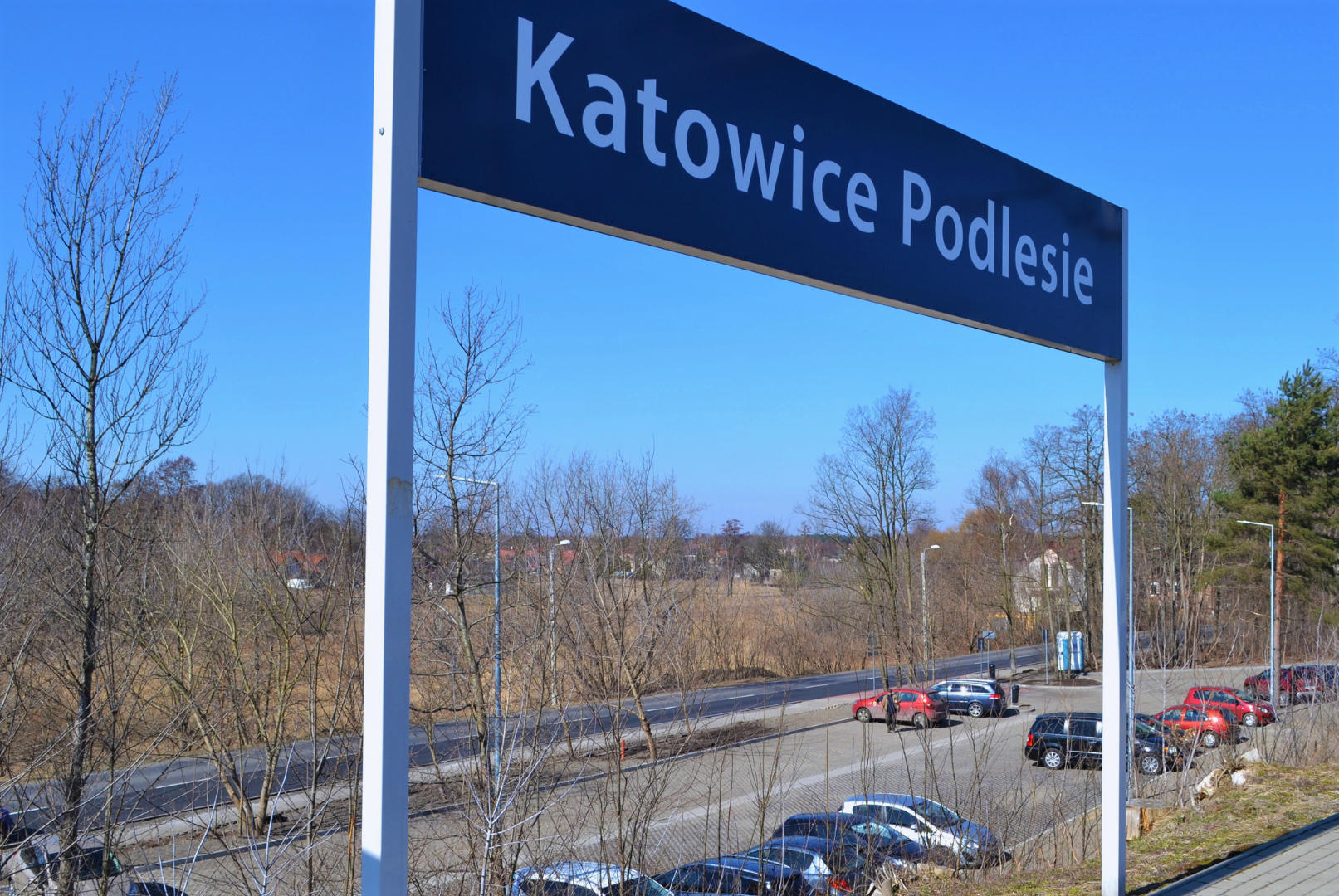 Parking przy stacji kolejowej Katowice-Podlesie gotowy!