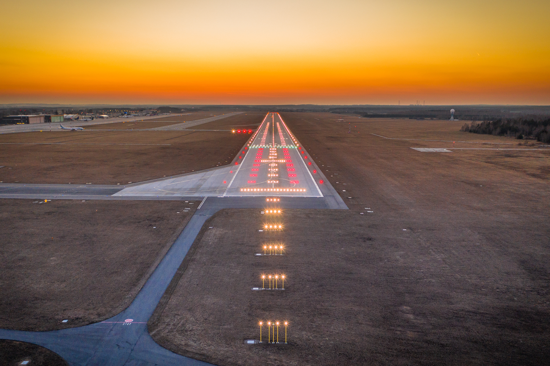 RUCH PASAŻERSKI W KATOWICE AIRPORT W LUTYM 2022