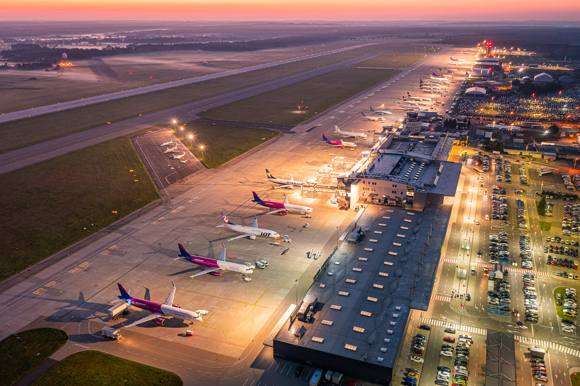 RUCH PASAŻERSKI W KATOWICE AIRPORT W LIPCU 2022