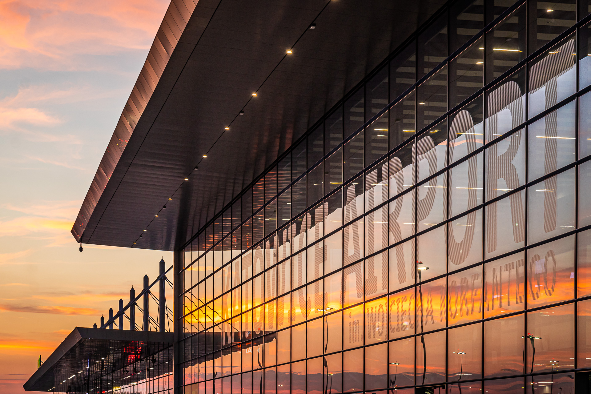 SZYBKA ODBUDOWA RUCHU PASAŻERSKIEGO W KATOWICE AIRPORT