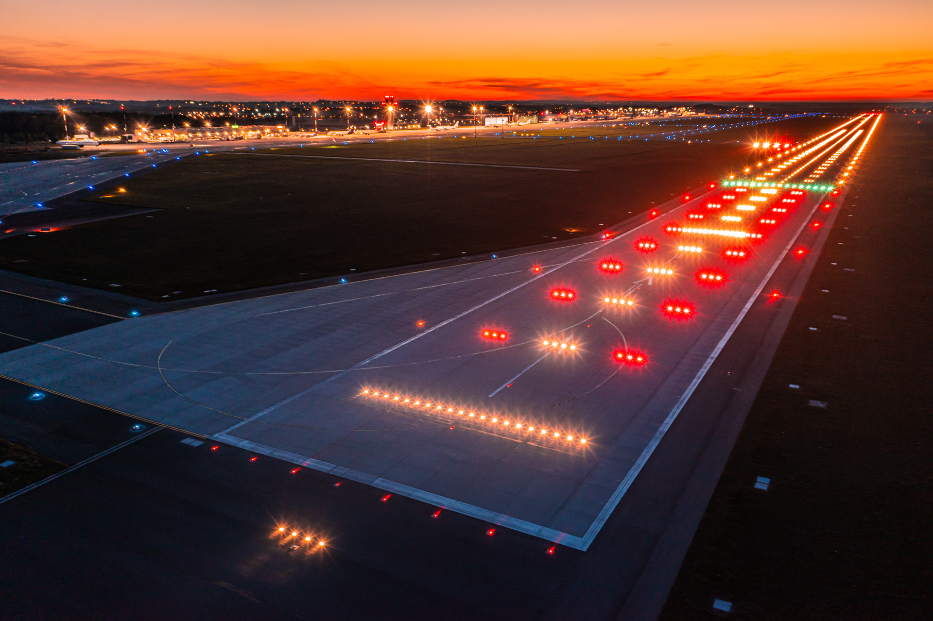 ZIMOWA SIATKA POŁĄCZEŃ KATOWICE AIRPORT 62 TRASY REGULARNE I CZARTEROWE